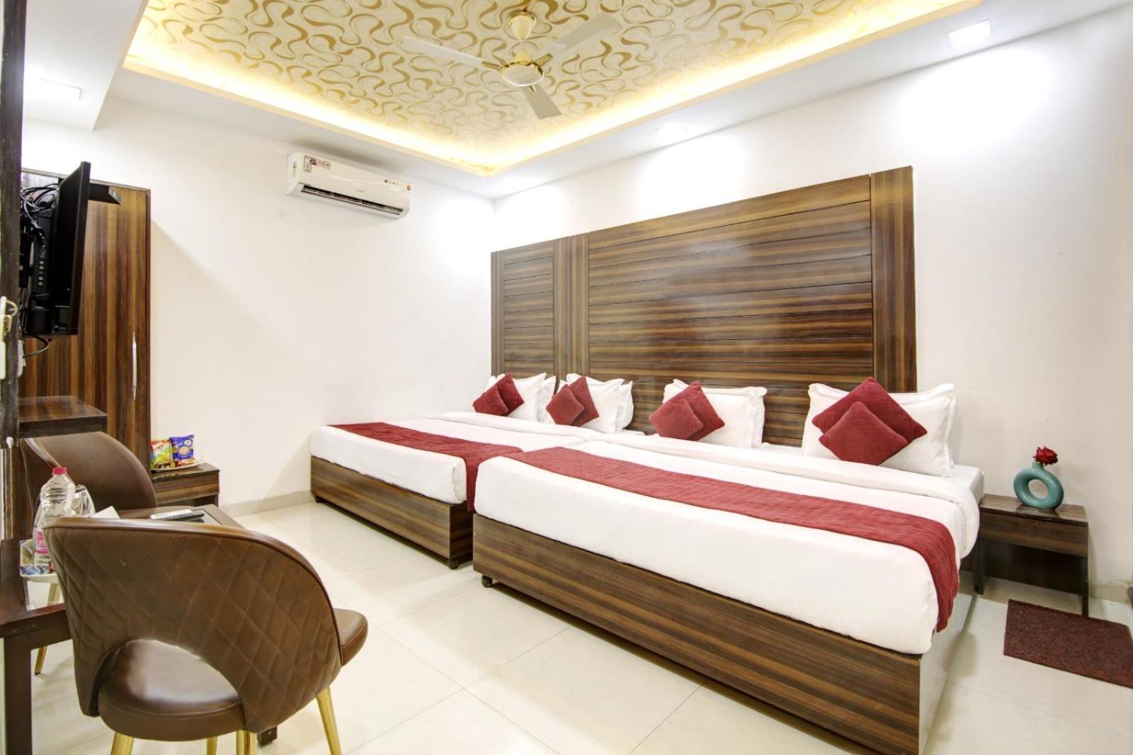 Hotel Devrana Delhi Airport 新德里 外观 照片
