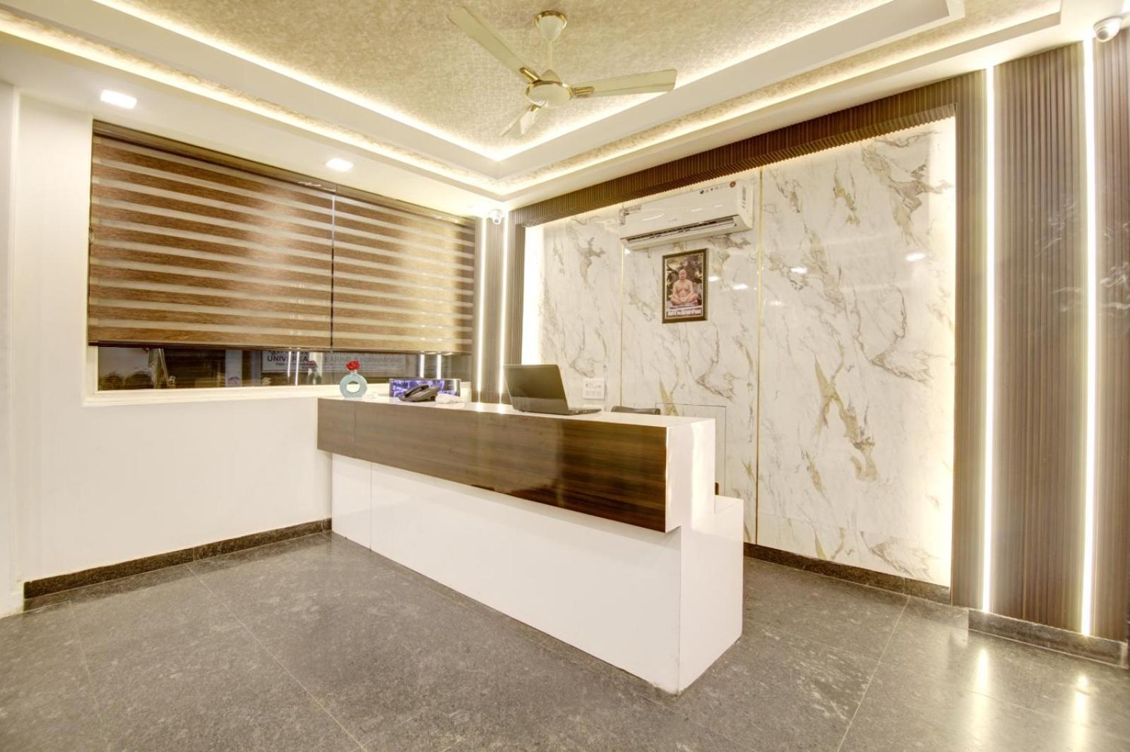 Hotel Devrana Delhi Airport 新德里 外观 照片