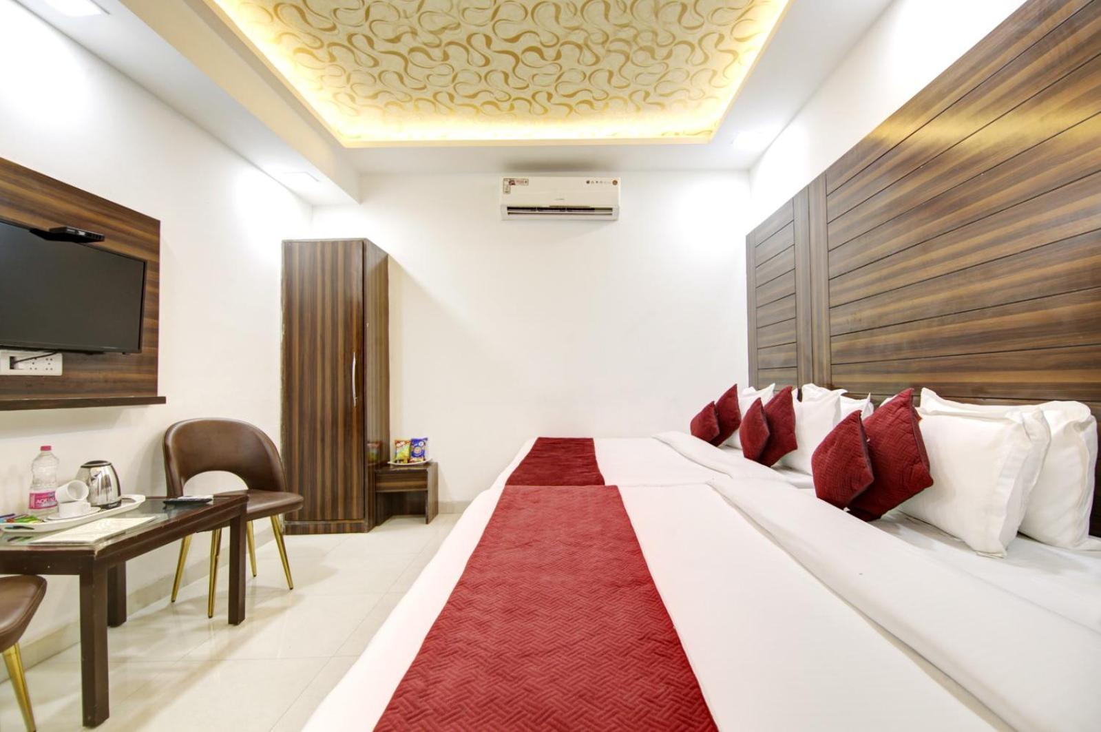 Hotel Devrana Delhi Airport 新德里 外观 照片