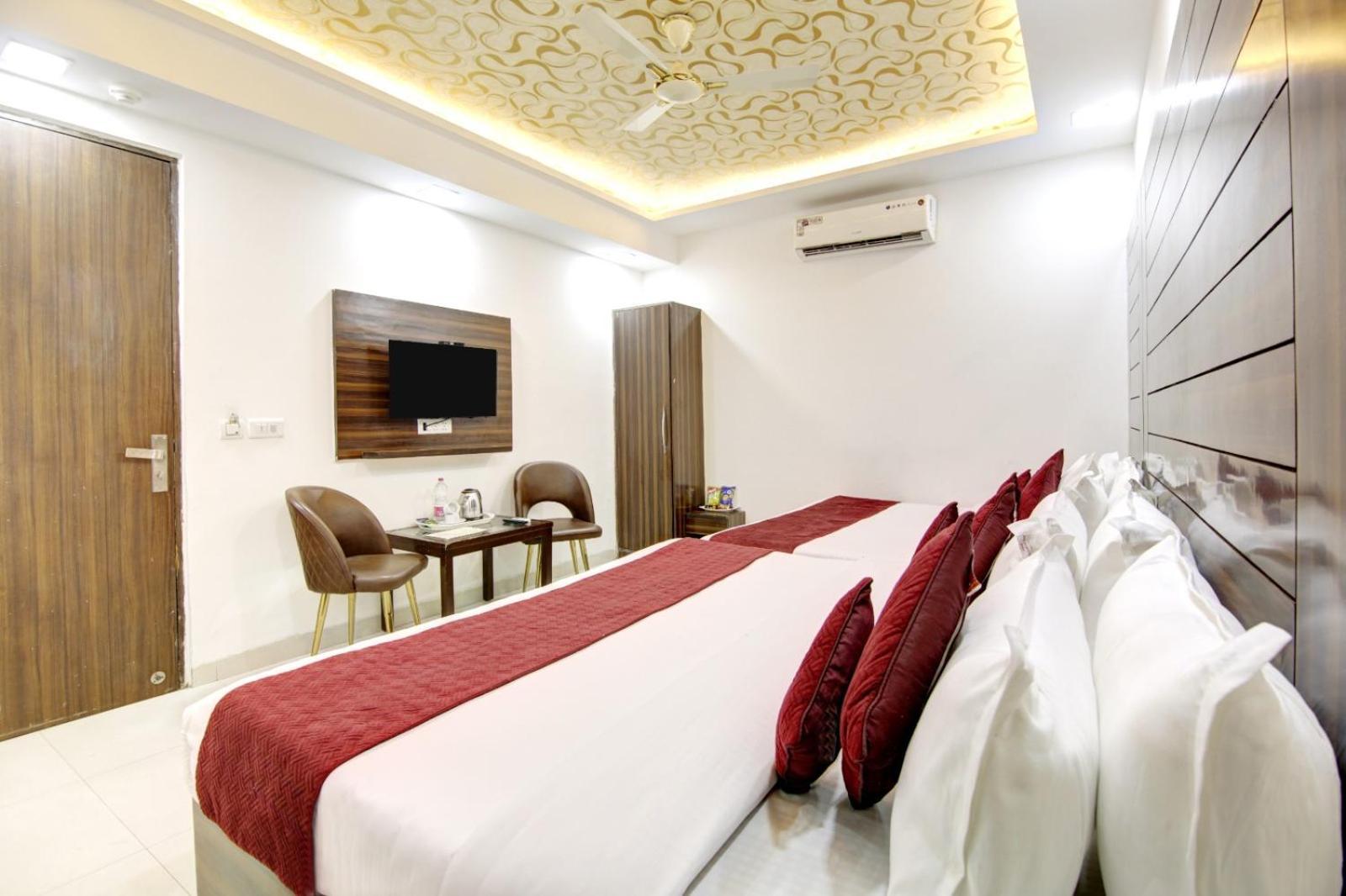 Hotel Devrana Delhi Airport 新德里 外观 照片