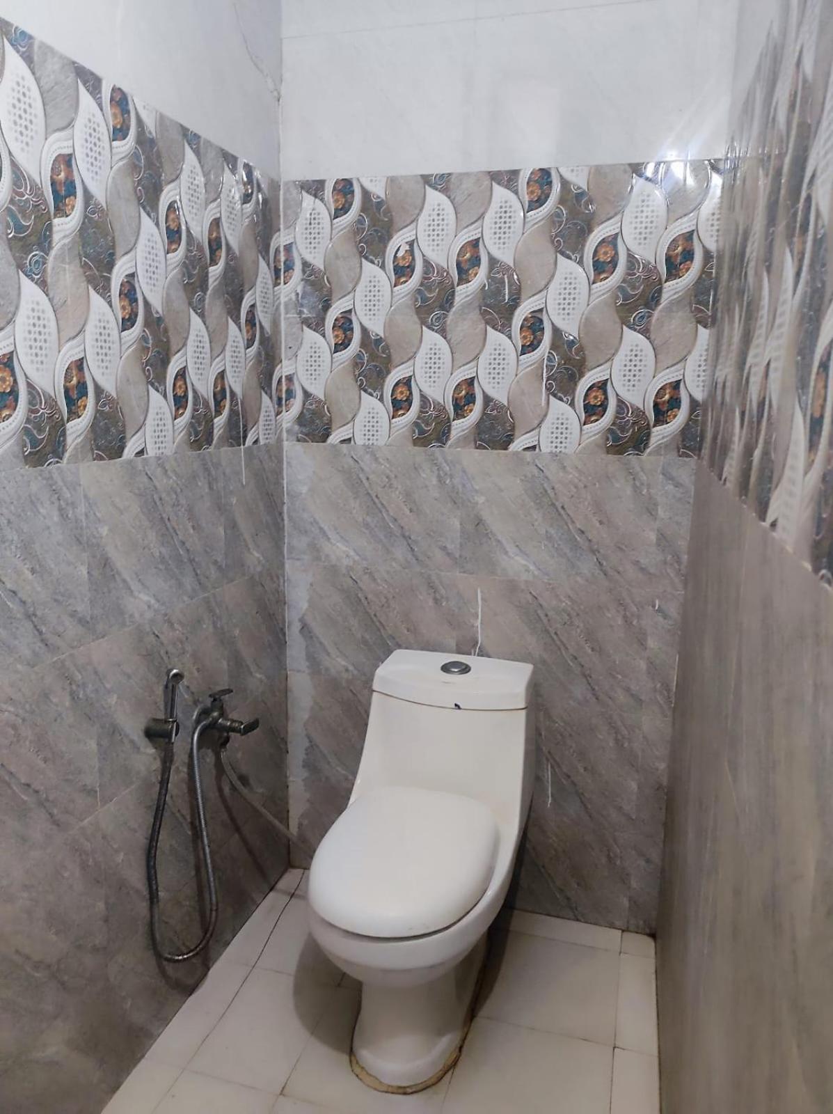 Hotel Devrana Delhi Airport 新德里 外观 照片